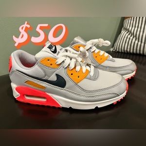 SOLD Nike air max